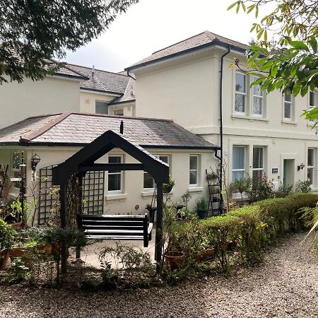 Hollyhocks Holiday Home- 2 Bedroomed Ground Floor Apartment Sleeps 5 Ivybridge Ngoại thất bức ảnh